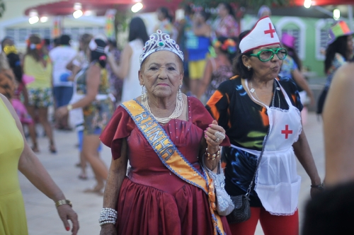 Você está visualizando atualmente Centro Agacil Camurça promove Carnaval Melhor Idade