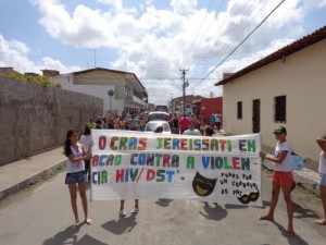Leia mais sobre o artigo Cras Jereissati realiza “Carnaval de Paz: Sem Violência e DST/AIDS”