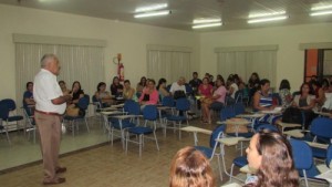Read more about the article Educação realiza formação continuada com educadores