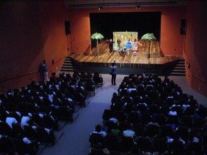 Leia mais sobre o artigo Teatro Dorian Sampaio recebe espetáculos de dança e teatro