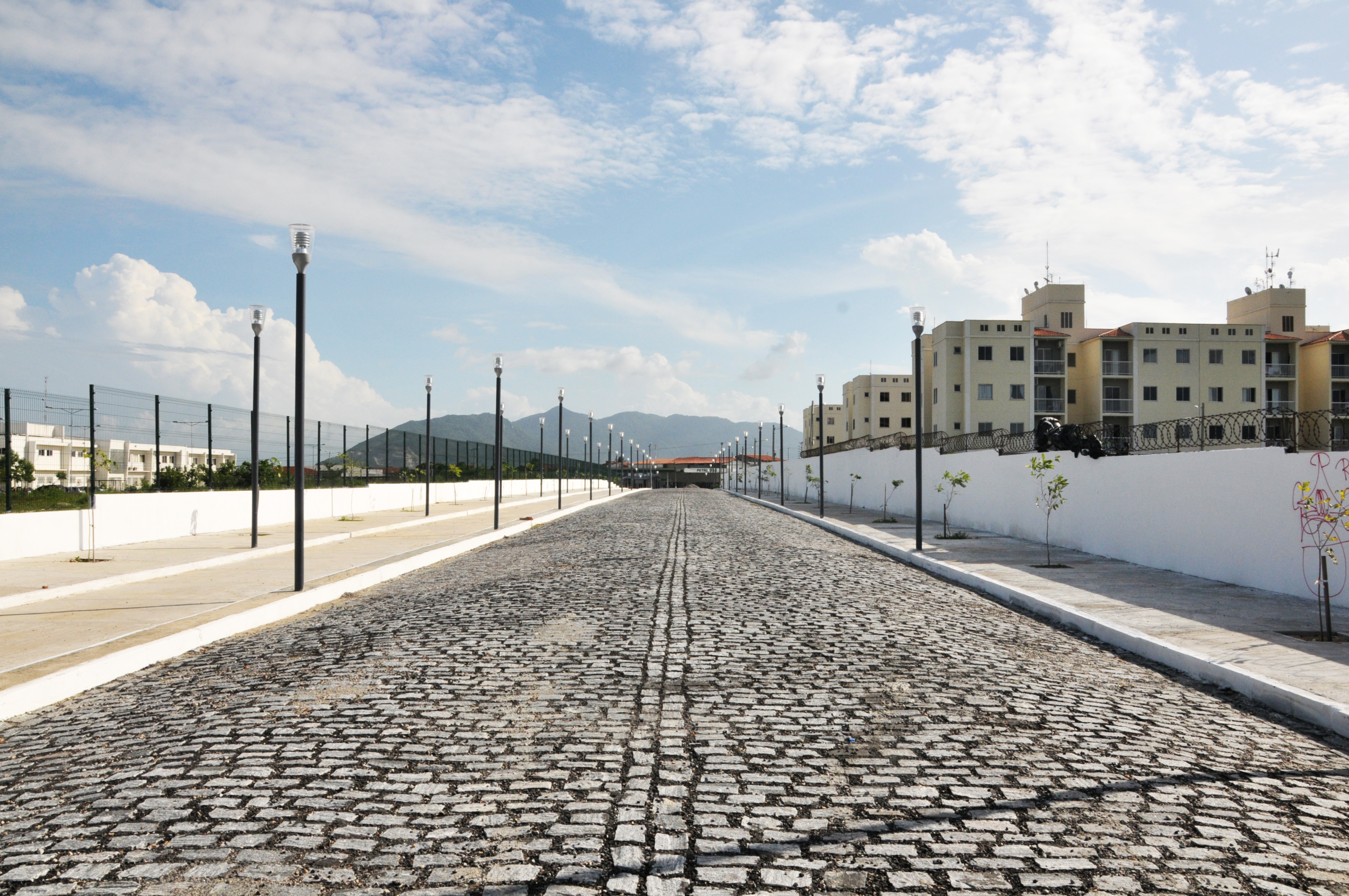 Você está visualizando atualmente Prefeitura entrega Nova Avenida Manoel Alexandre Ferreira