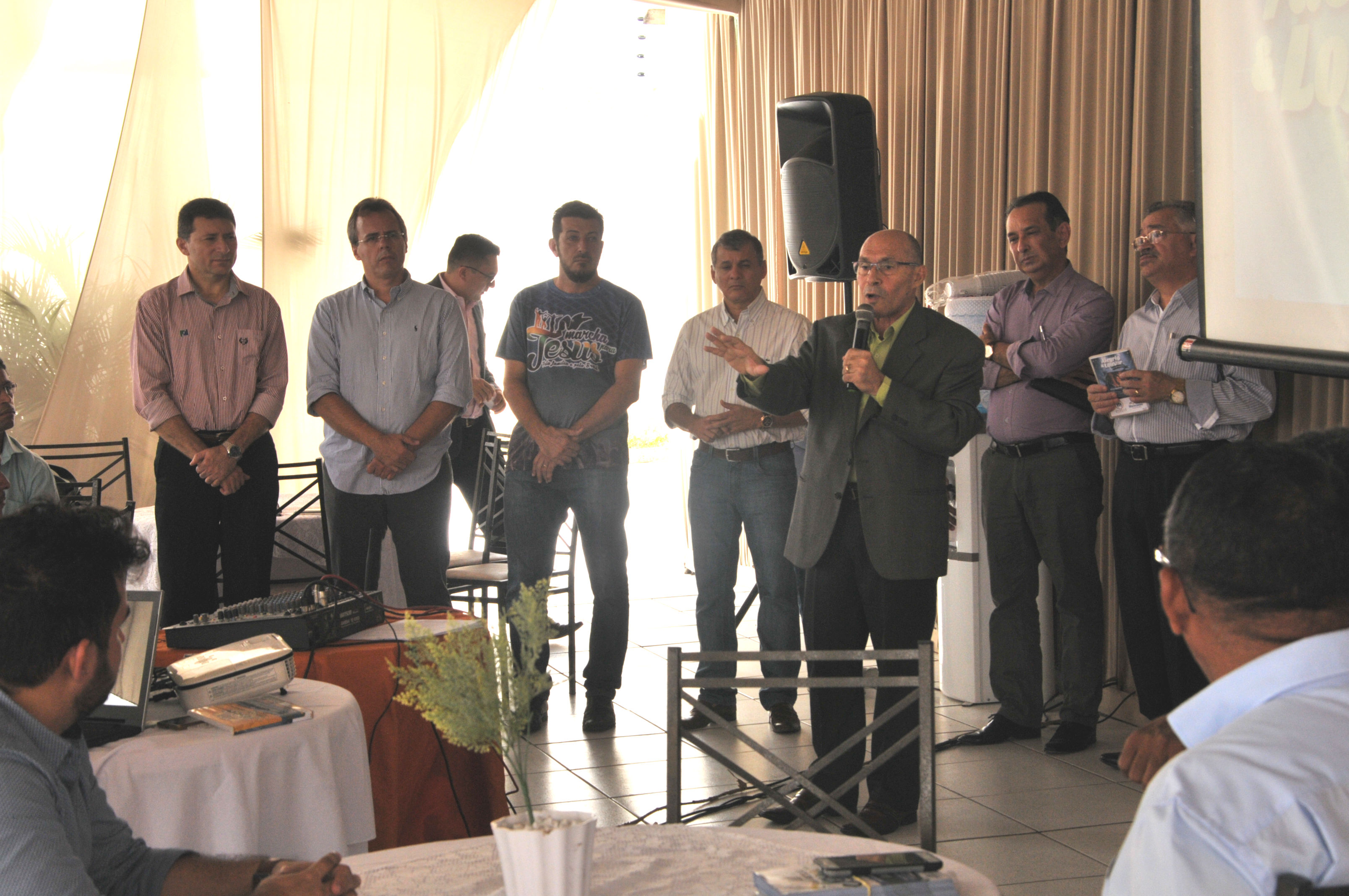 No momento, você está visualizando Prefeito recebe pastores para anunciar oficialmente o Alegria & Louvor 2016