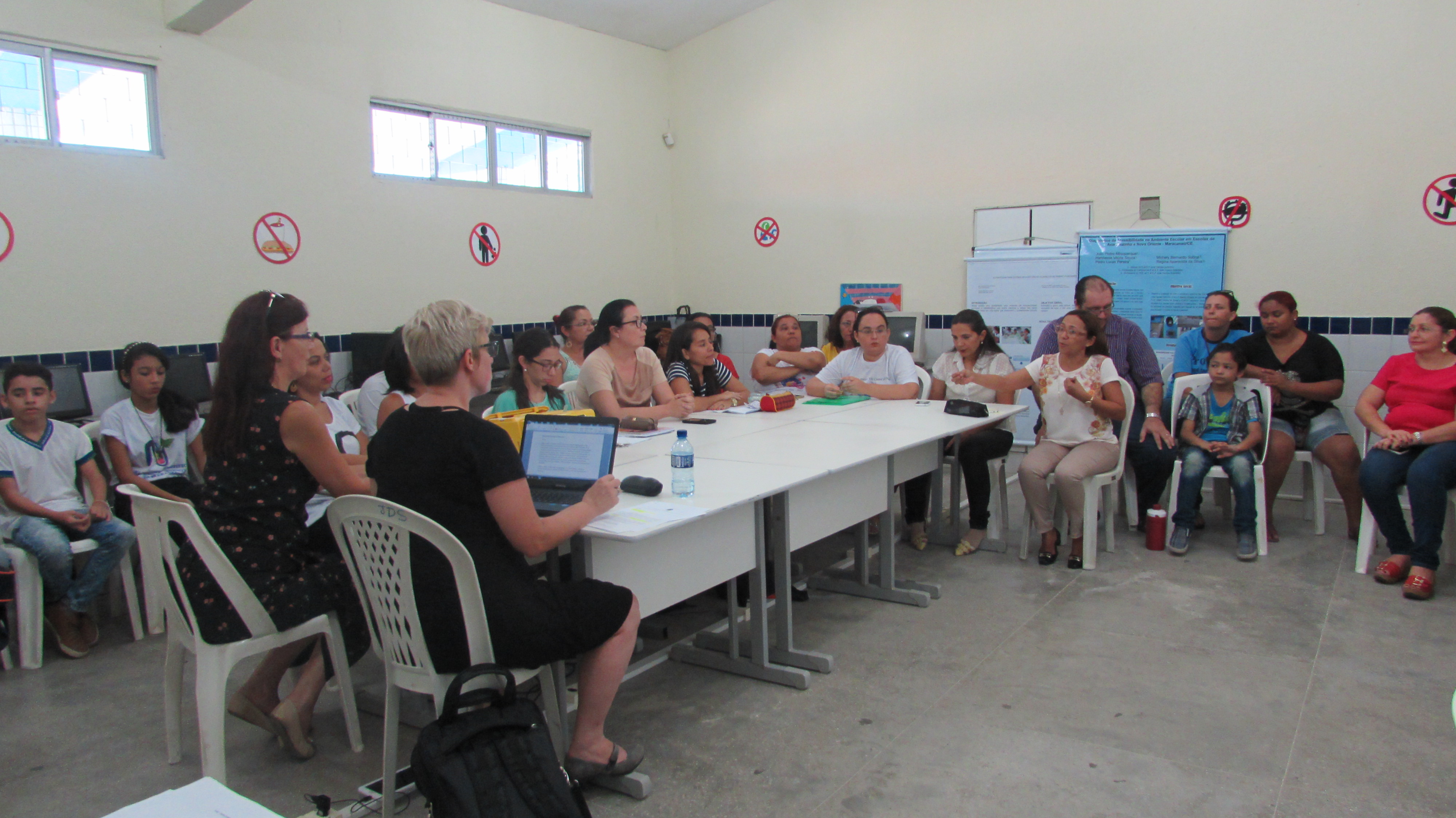 Você está visualizando atualmente Escola José Dantas Sobrinho recebe visita de representantes do MEC