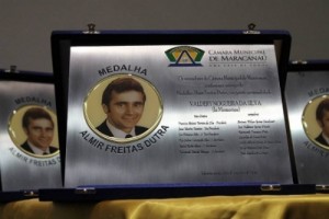 Leia mais sobre o artigo Câmara Municipal entrega Medalha Almir Dutra