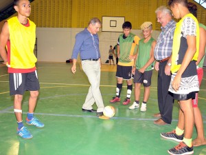 Read more about the article Prefeitura inaugura nova quadra poliesportiva coberta da Escola Maria Rochelle