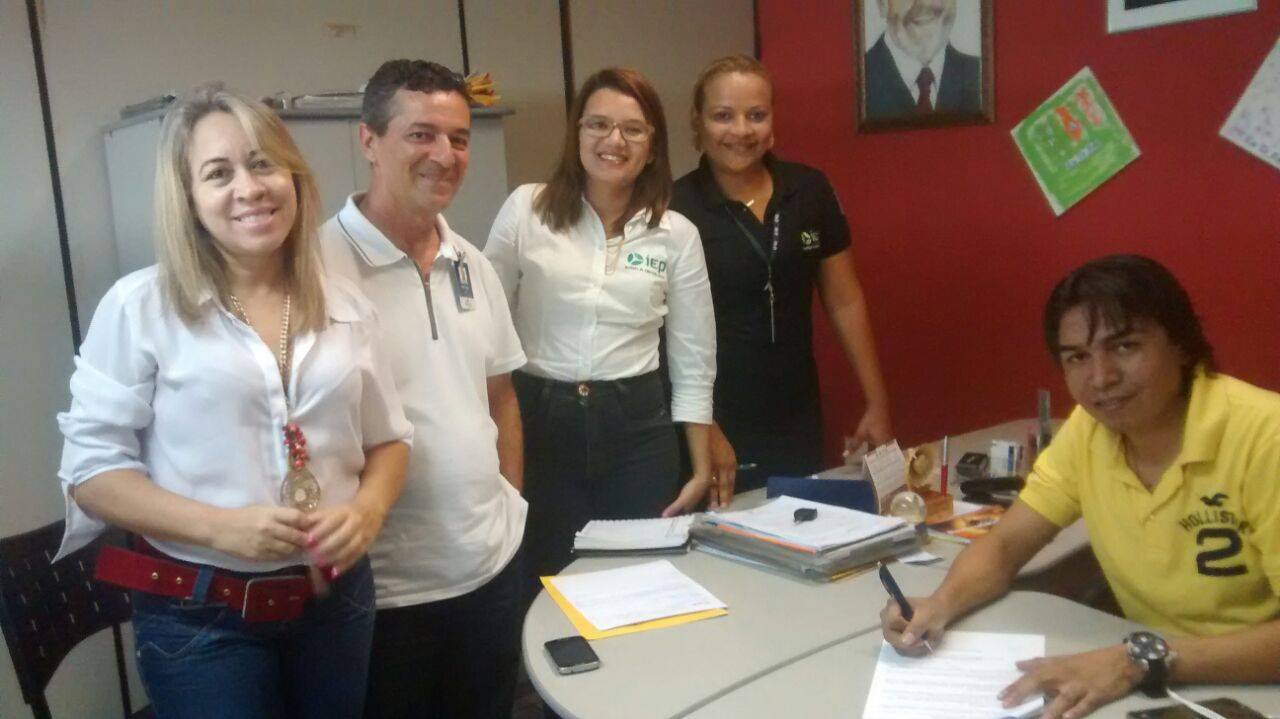 No momento você está vendo Prefeitura de Maracanaú assina termo de parceria com o Instituto de Educação Portal