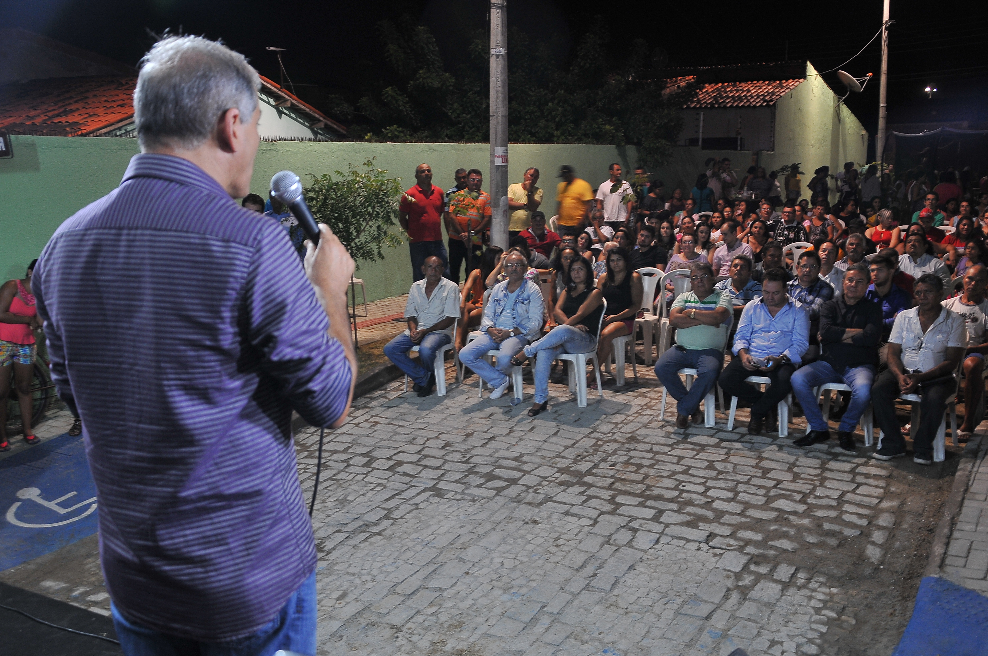 Você está visualizando atualmente Prefeitura inaugura novas alamedas no bairro Jereissati