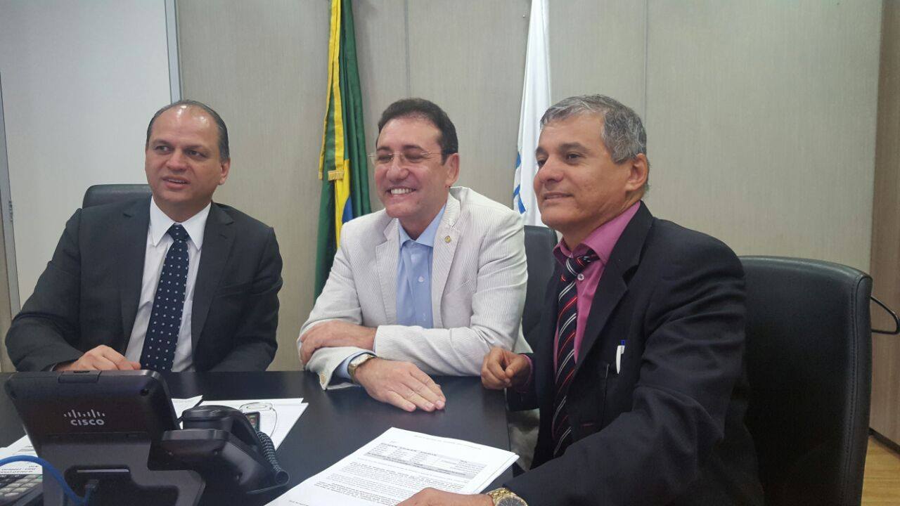 You are currently viewing Firmo Camurça se reúne com ministro da Saúde, Ricardo Barros