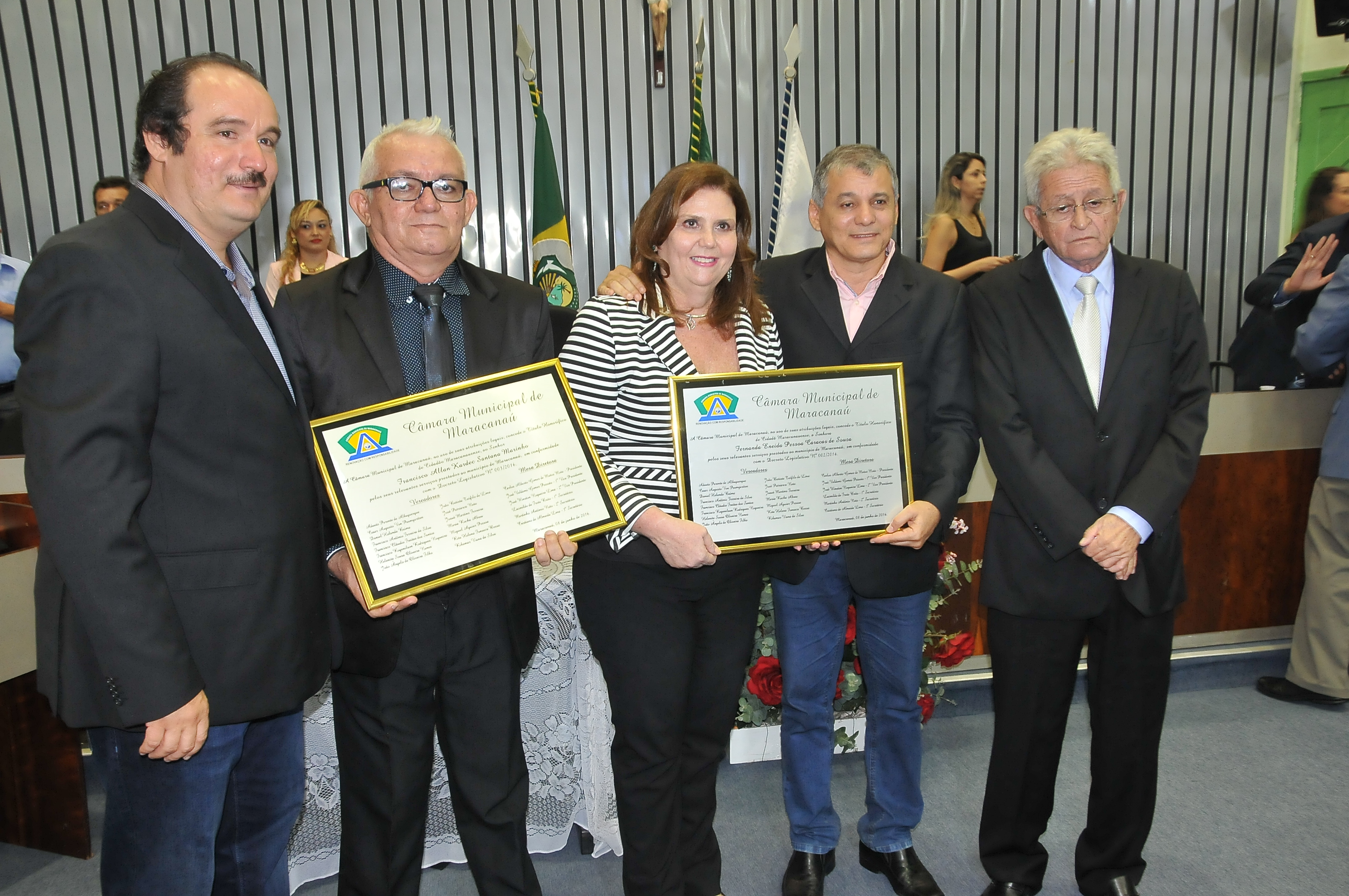 You are currently viewing Câmara Municipal concede título de cidadania ao assessor de comunicação Allan Kardec Marinho e à deputada estadual Fernanda Pessoa