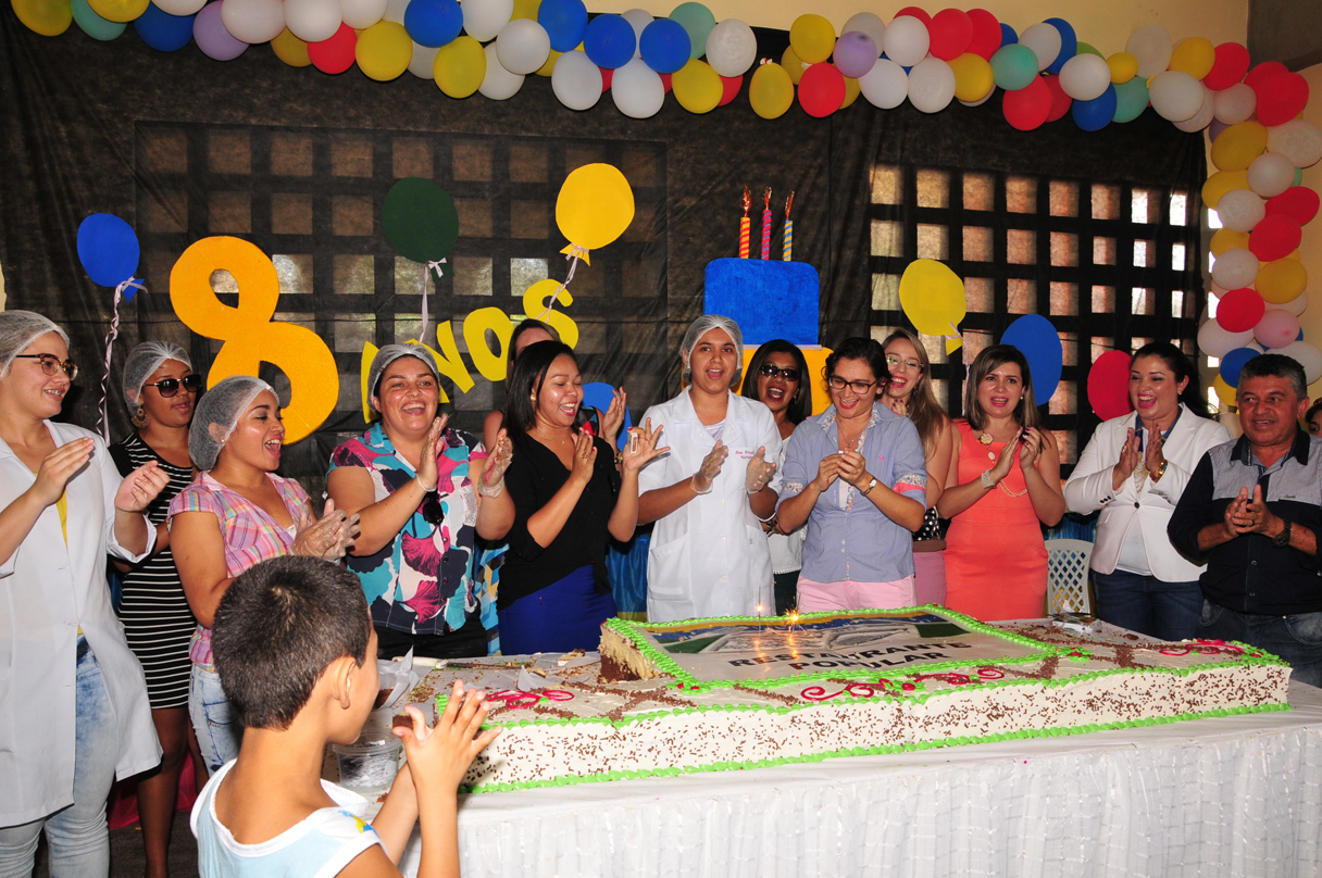 Você está visualizando atualmente Restaurante Popular comemora 8 anos de funcionamento