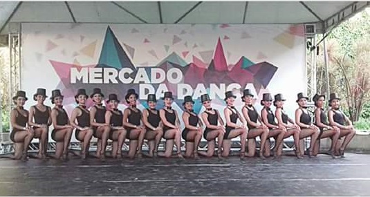 No momento você está vendo Jovens do CRAS Acaracuzinho participam do FENDAFOR 2016