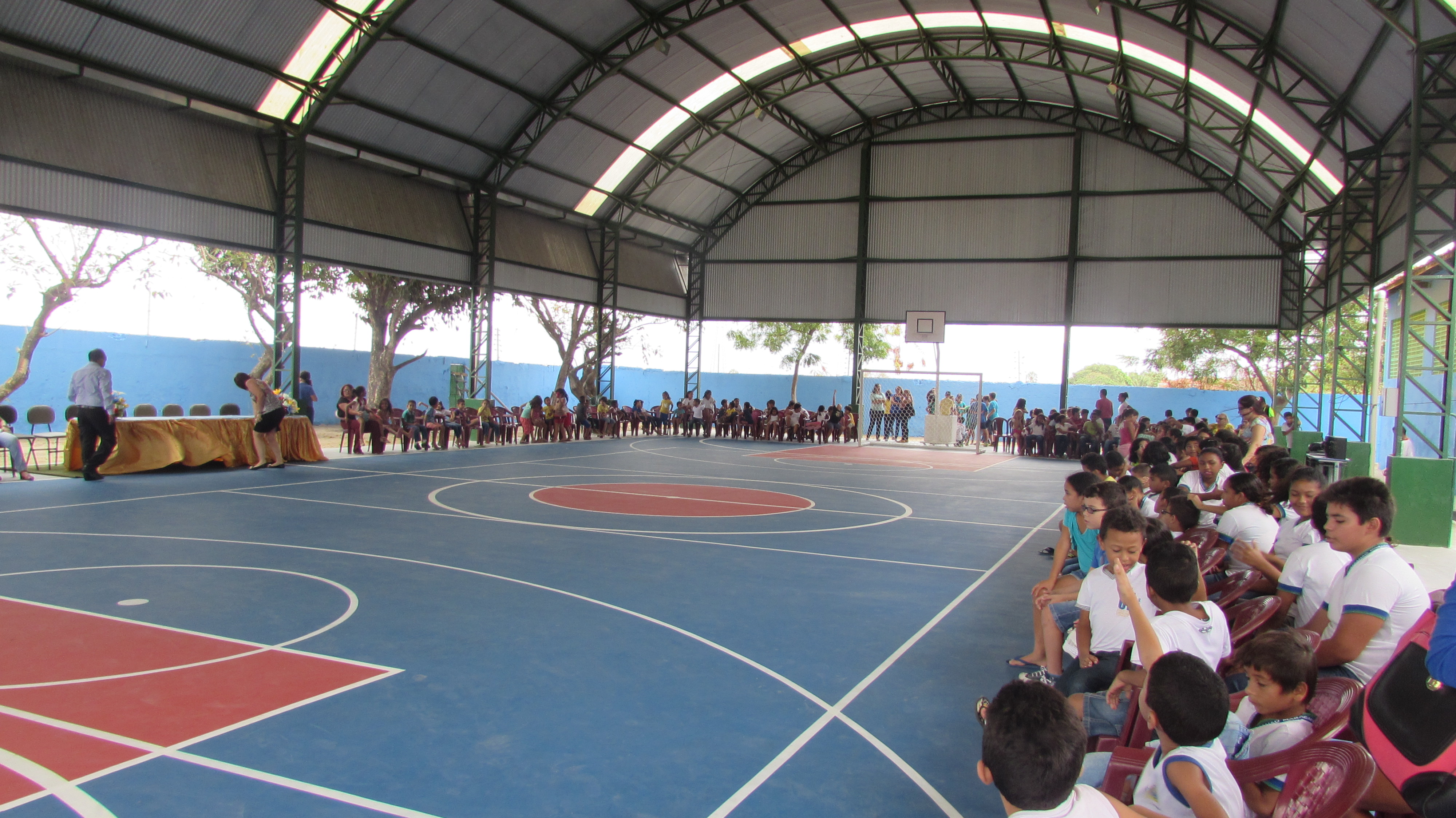 Você está visualizando atualmente Prefeitura realiza entrega da Quadra Poliesportiva da Escola José Mário Barbosa