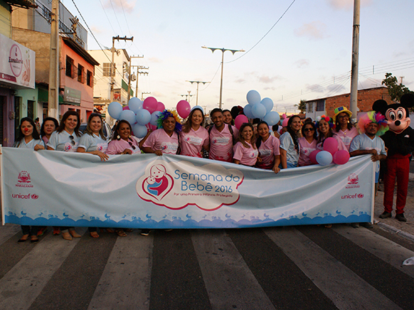 No momento, você está visualizando Semana do Bebê 2016 realiza abertura oficial com Carrinhada e Caminhada no Município