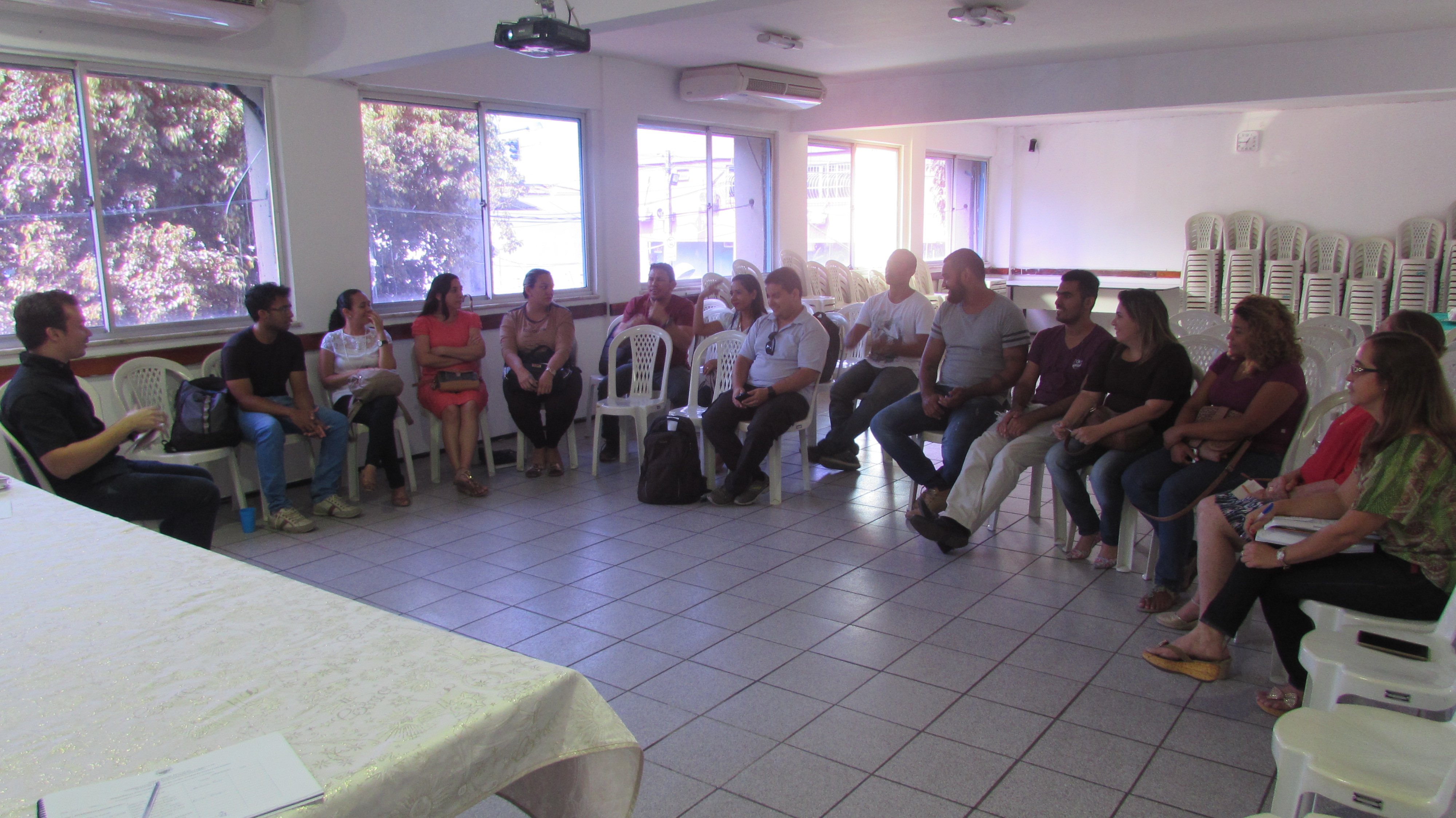 Você está visualizando atualmente SME realiza formação com intérpretes de LIBRAS das Escolas municipais