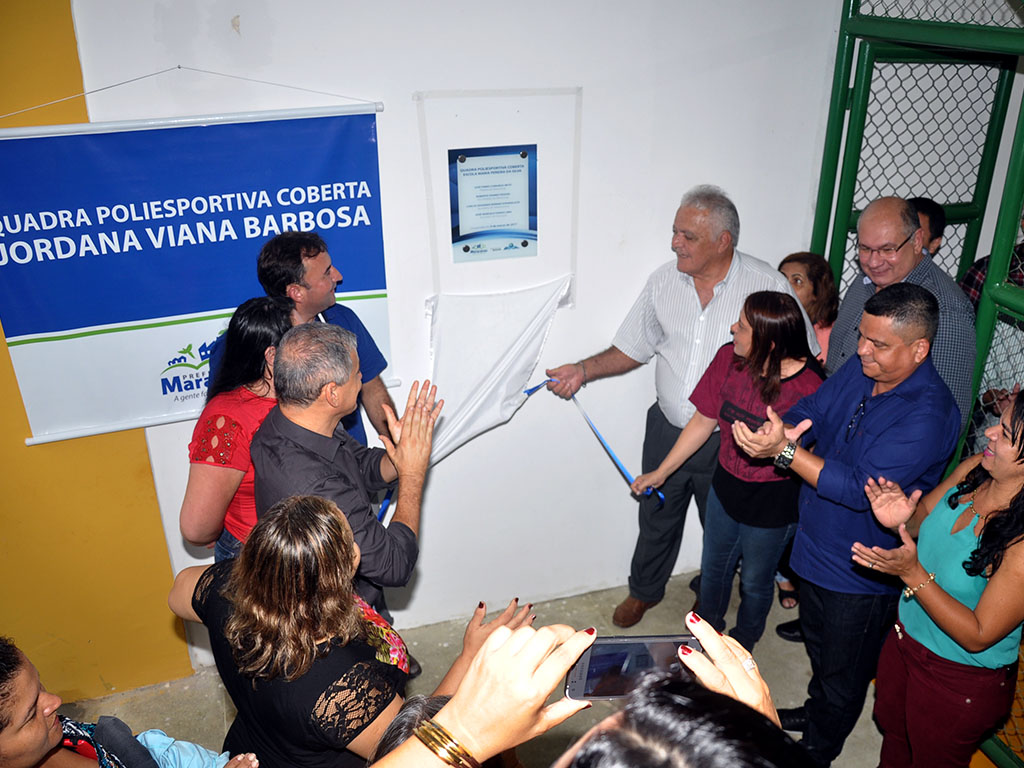 Você está visualizando atualmente Prefeito inaugura Quadra Poliesportiva da Escola Maria Pereira da Silva