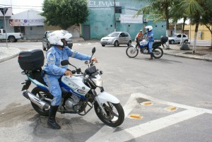 Leia mais sobre o artigo Demutran faz mudanças no trânsito para melhorar tráfego de veículos