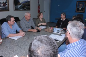 Leia mais sobre o artigo Prefeito Firmo Camurça realiza reunião com dirigentes da COHAB sobre o Programa A Casa é Minha