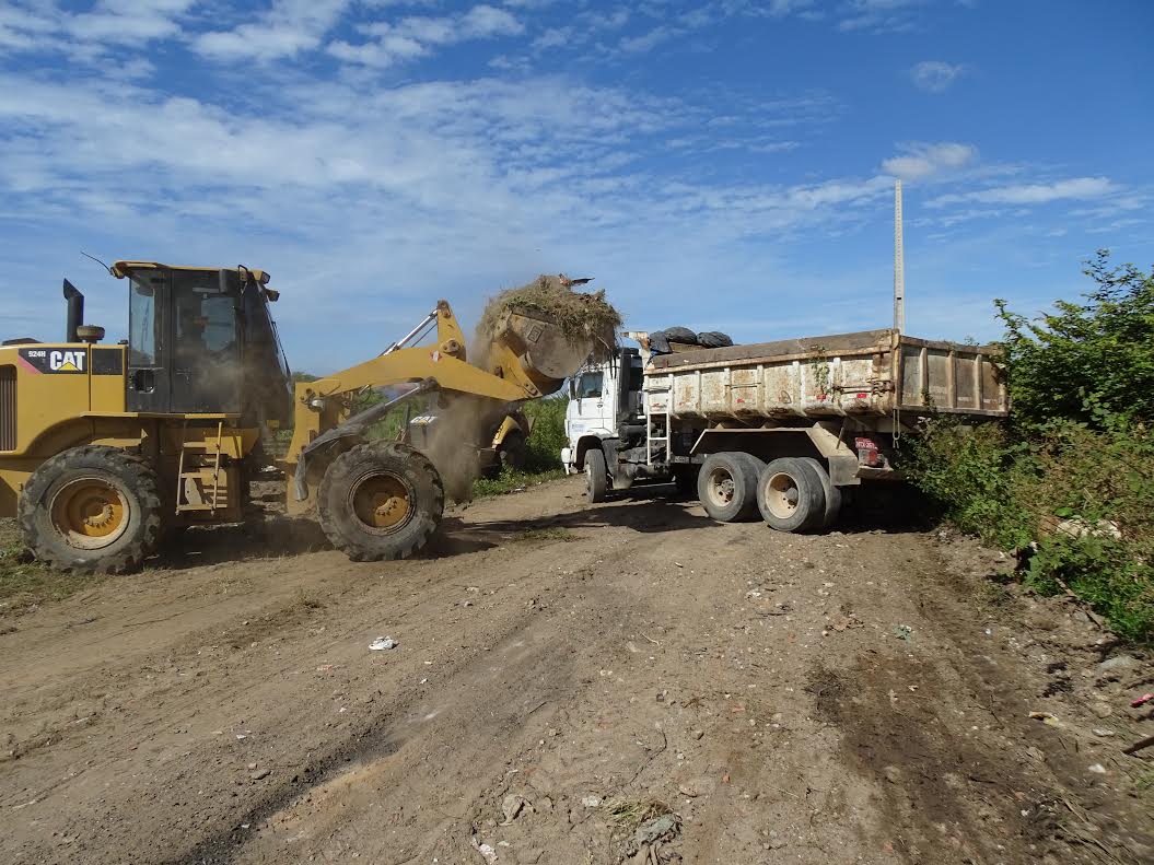 Você está visualizando atualmente SeInfra realiza retirada de rampas em toda Pajuçara