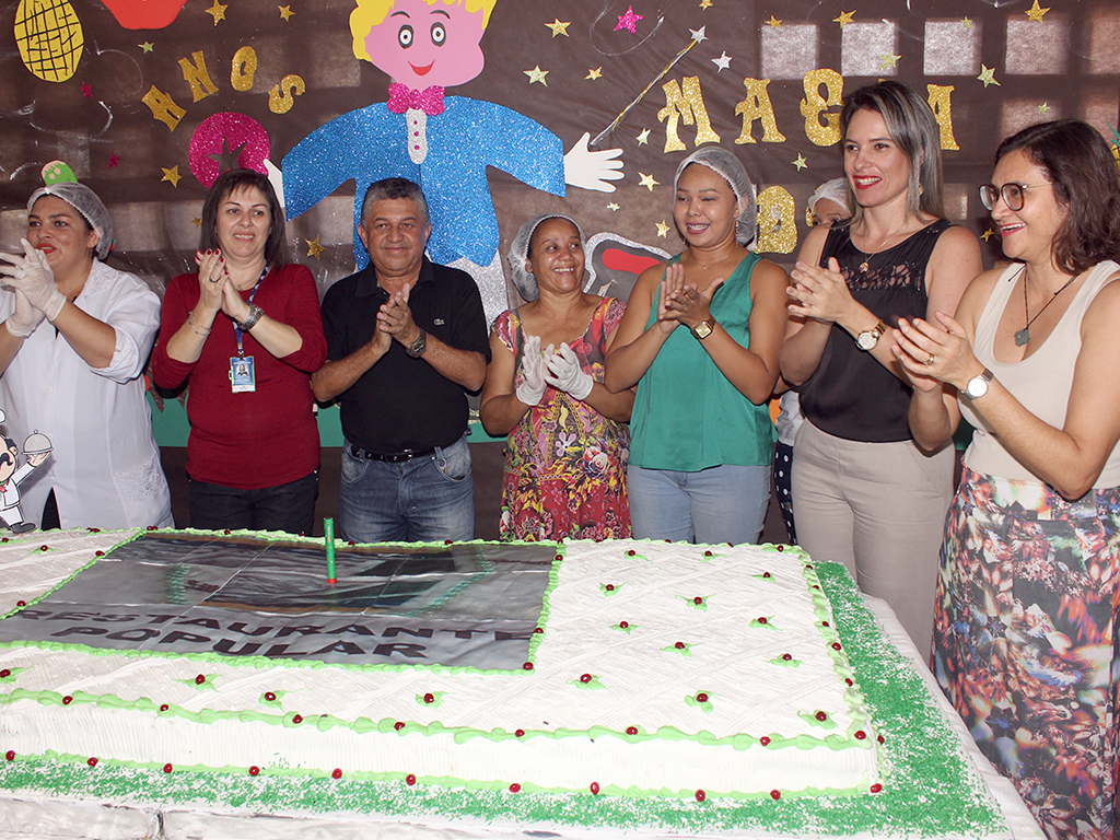 No momento, você está visualizando Restaurante popular comemora 9 anos de funcionamento