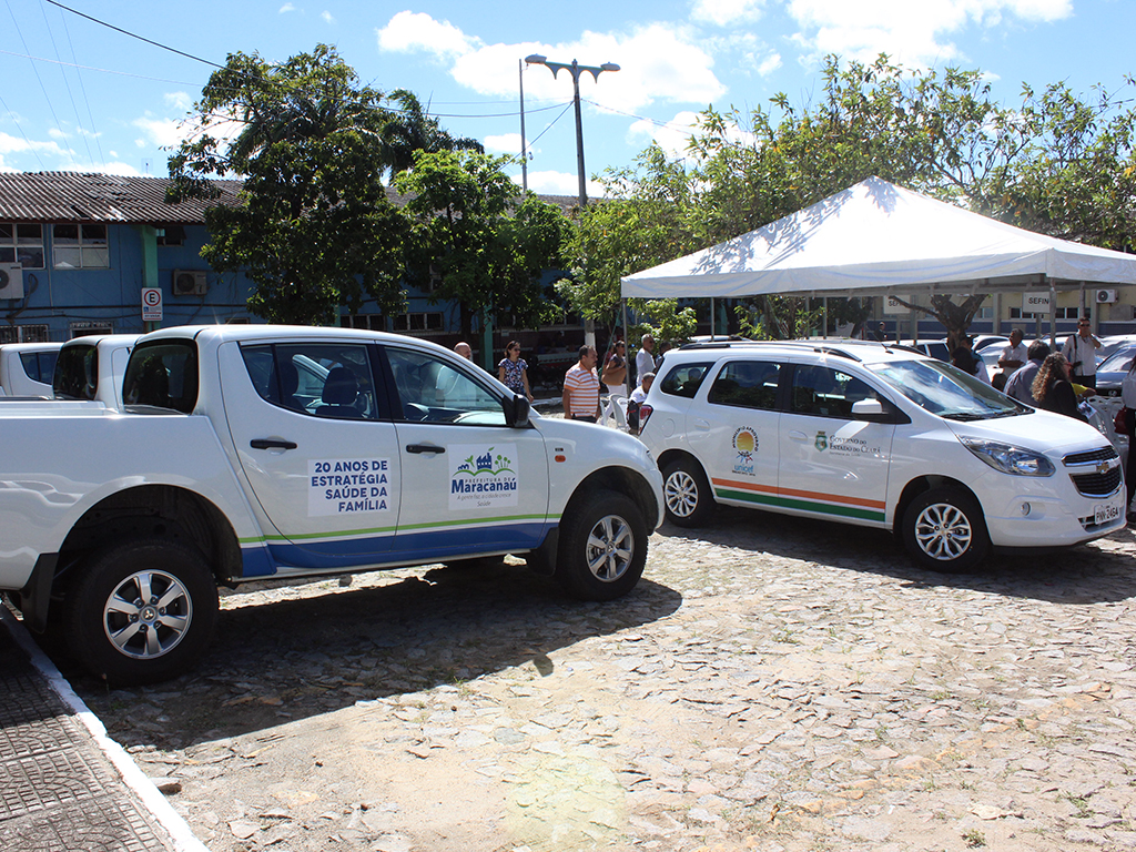 Você está visualizando atualmente Secretaria da Saúde recebe novos veículos