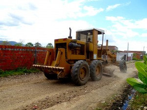 Leia mais sobre o artigo Prefeitura realiza recuperação de vias no Mucunã