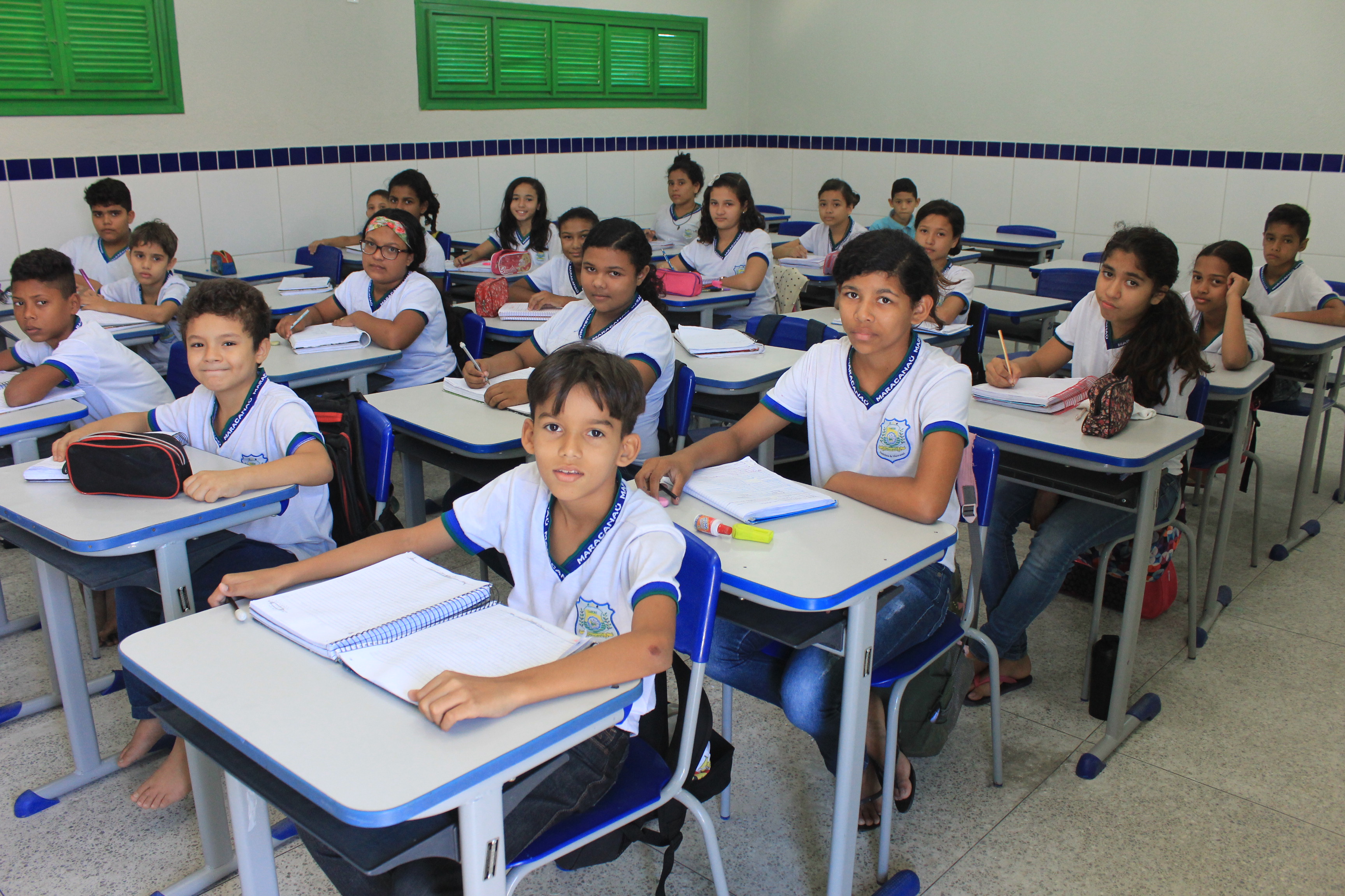 You are currently viewing Prefeito entrega novas salas de aula nas Escolas José Nogueira Mota e José Mário Barbosa