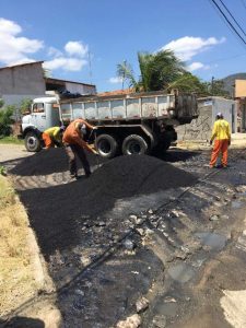 Leia mais sobre o artigo Prefeitura realiza recuperação asfáltica no Mucunã