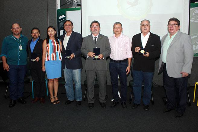 Você está visualizando atualmente Vice-prefeito Roberto Pessoa recebe homenagem do IFCE Campus Maracanaú