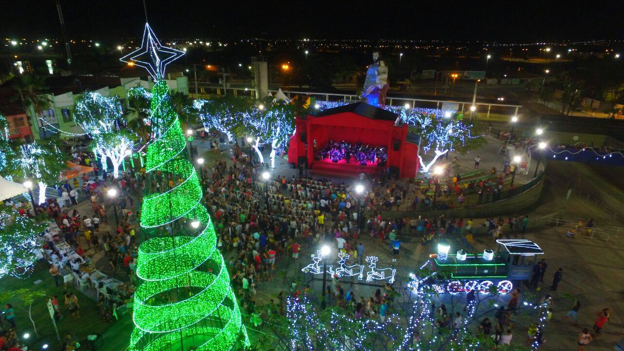 No momento, você está visualizando Maracanaú realiza a abertura do 13° Natal de Brilho 2017