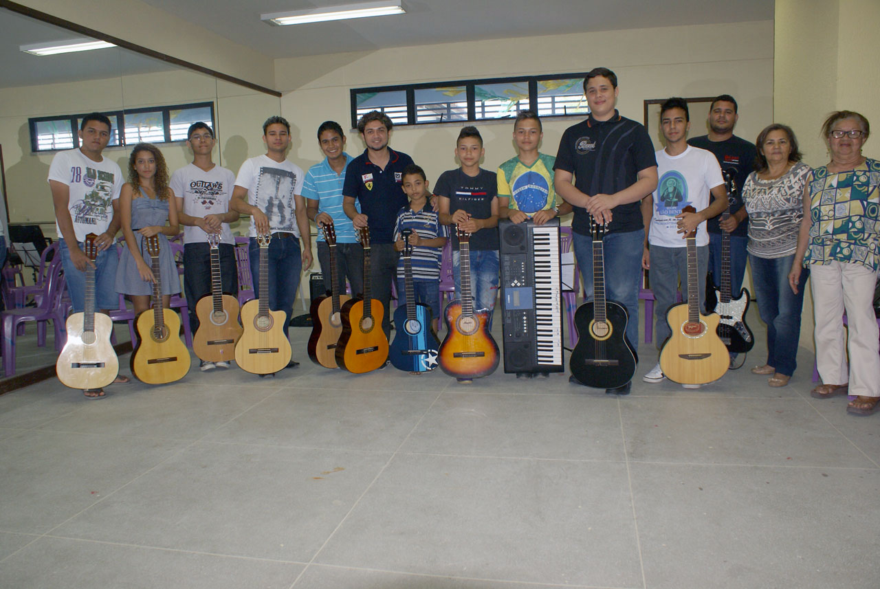 Você está visualizando atualmente Cursos de Música, Coral e Orquestra da Pajuçara estão com inscrições abertas