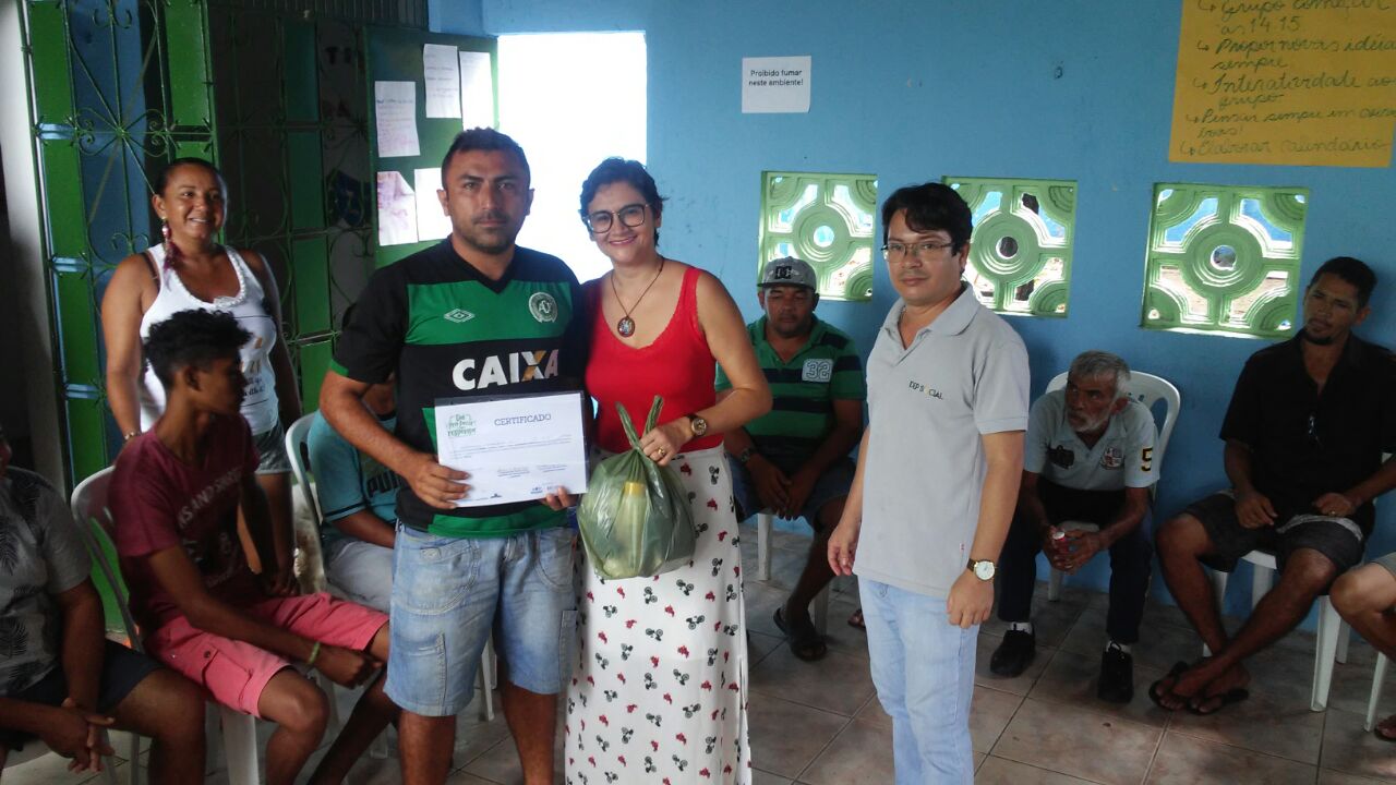 No momento, você está visualizando IDEP e Sasc entregam Kits para empreendedores do curso de Barbearia