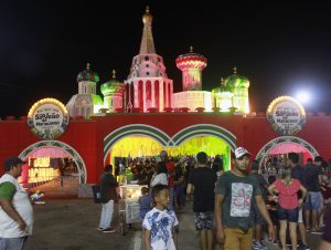 Leia mais sobre o artigo Cidade Cenográfica e atrações culturais encantam público no São João de Maracanaú 2018