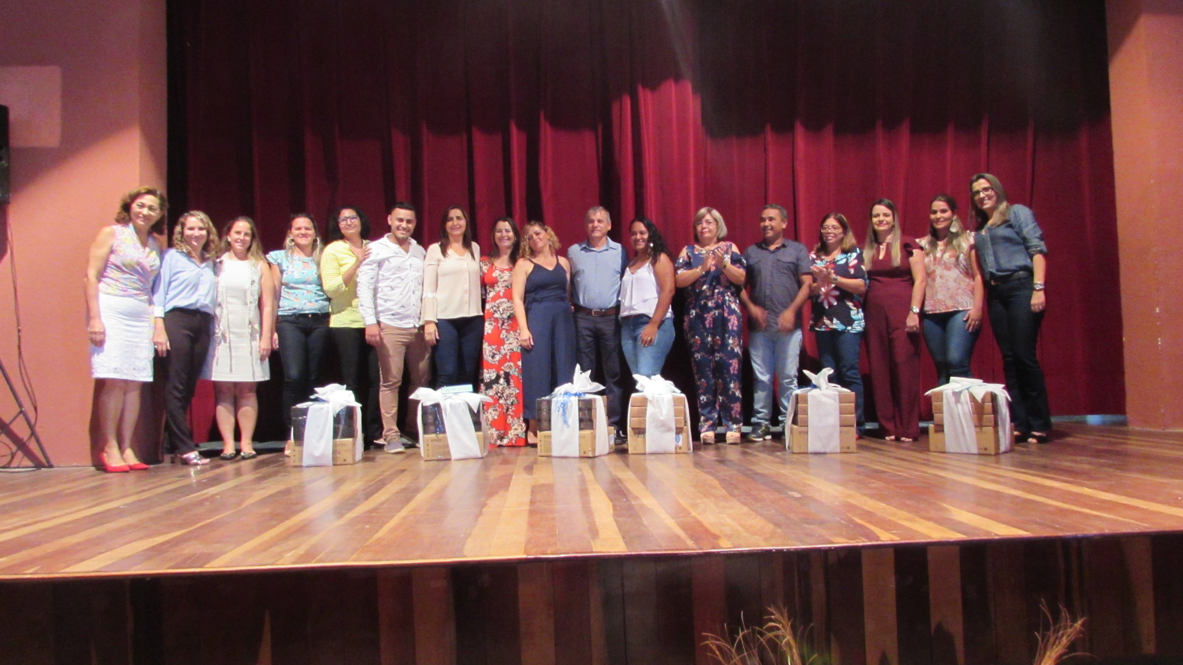 No momento, você está visualizando Prefeitura e Nova Escola entregam novos equipamentos tecnológicos para as escolas municipais