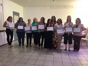 Read more about the article Secretaria de Educação entrega placas para as escolas vencedoras do Prêmio PETECA
