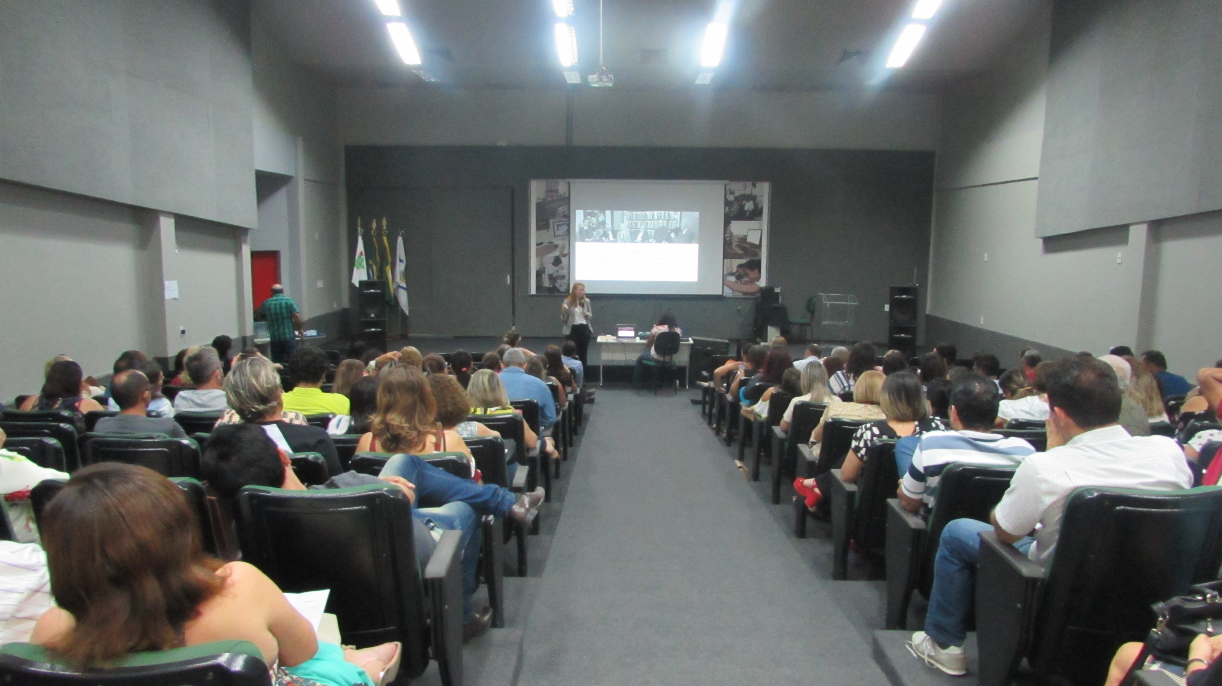 You are currently viewing Gestores das Escolas Municipais participam de palestra sobre Mediação Escolar