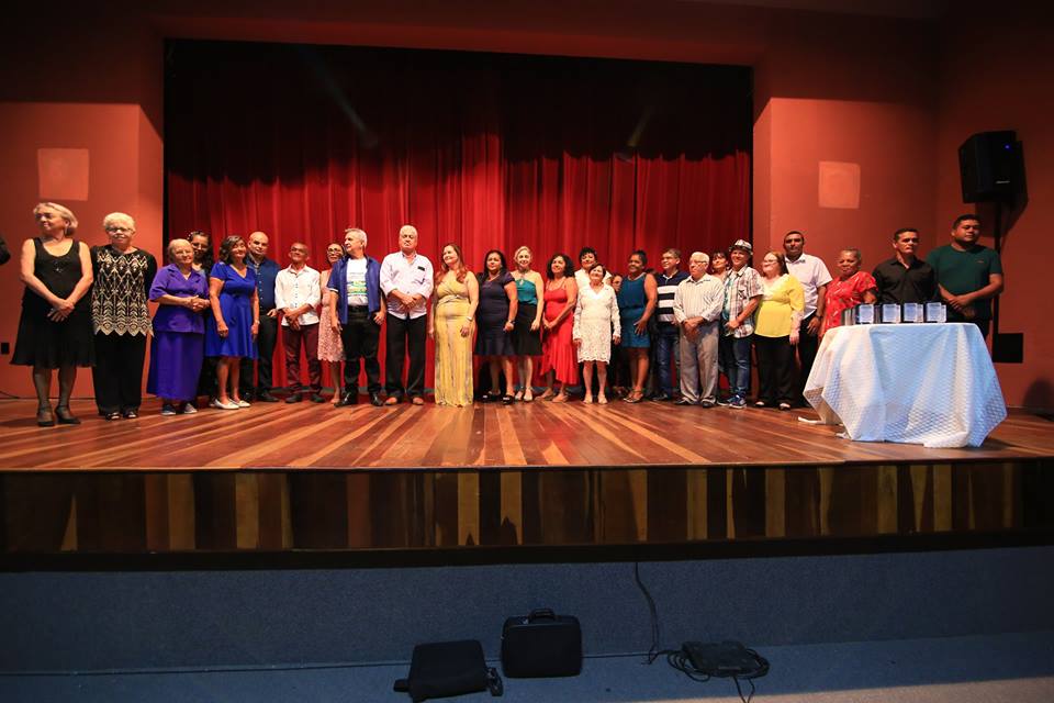 Você está visualizando atualmente XII Recital de Poesia e as Várias Linguagens da EJA é realizado em Maracanaú