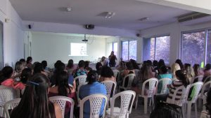 Read more about the article Secretaria de Educação realiza formação com profissionais de apoio da educação especial de Maracanaú