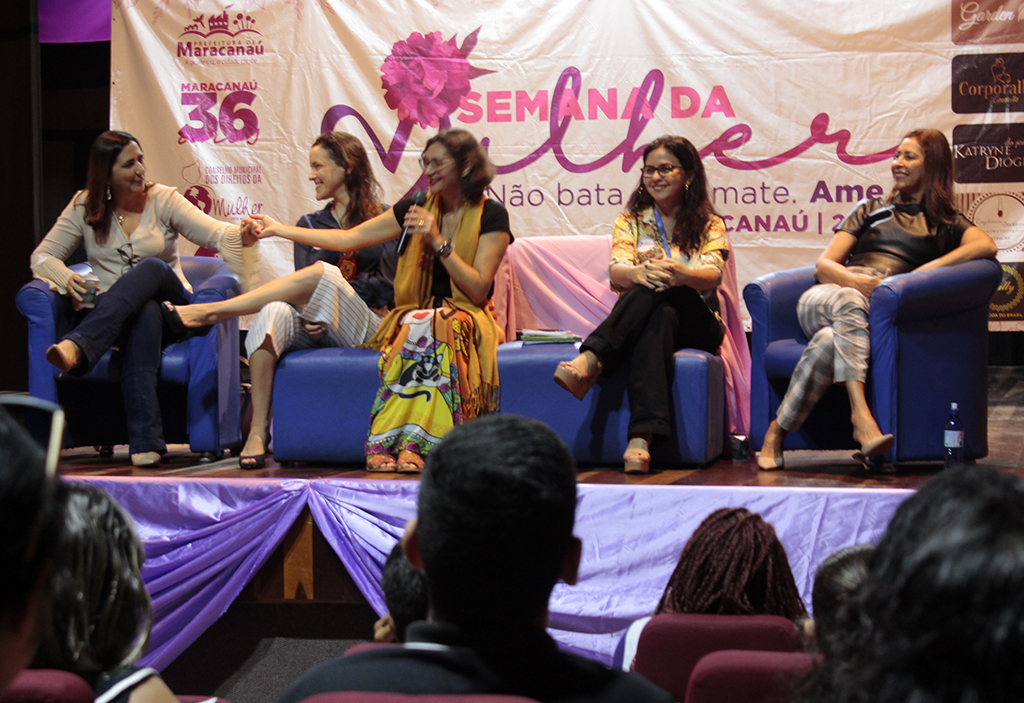 Você está visualizando atualmente Maracanaú realiza Roda de Conversa com Mulheres Maracanauenses