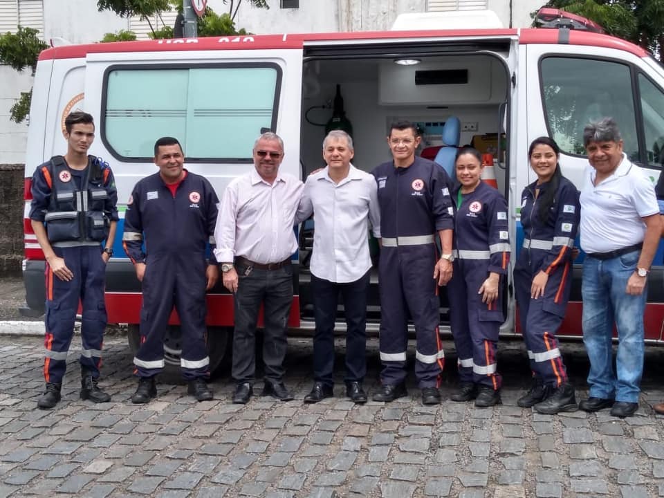 Você está visualizando atualmente S.O.S Maracanaú recebe novas ambulâncias