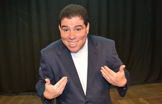 No momento, você está visualizando André Lucas, filho do Chico Anysio, realiza show de Humor em Maracanaú