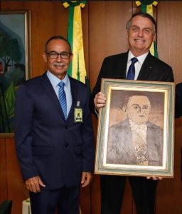 Leia mais sobre o artigo Secretário de Defesa Social é recebido pelo Presidente Jair Bolsonaro, em Brasília