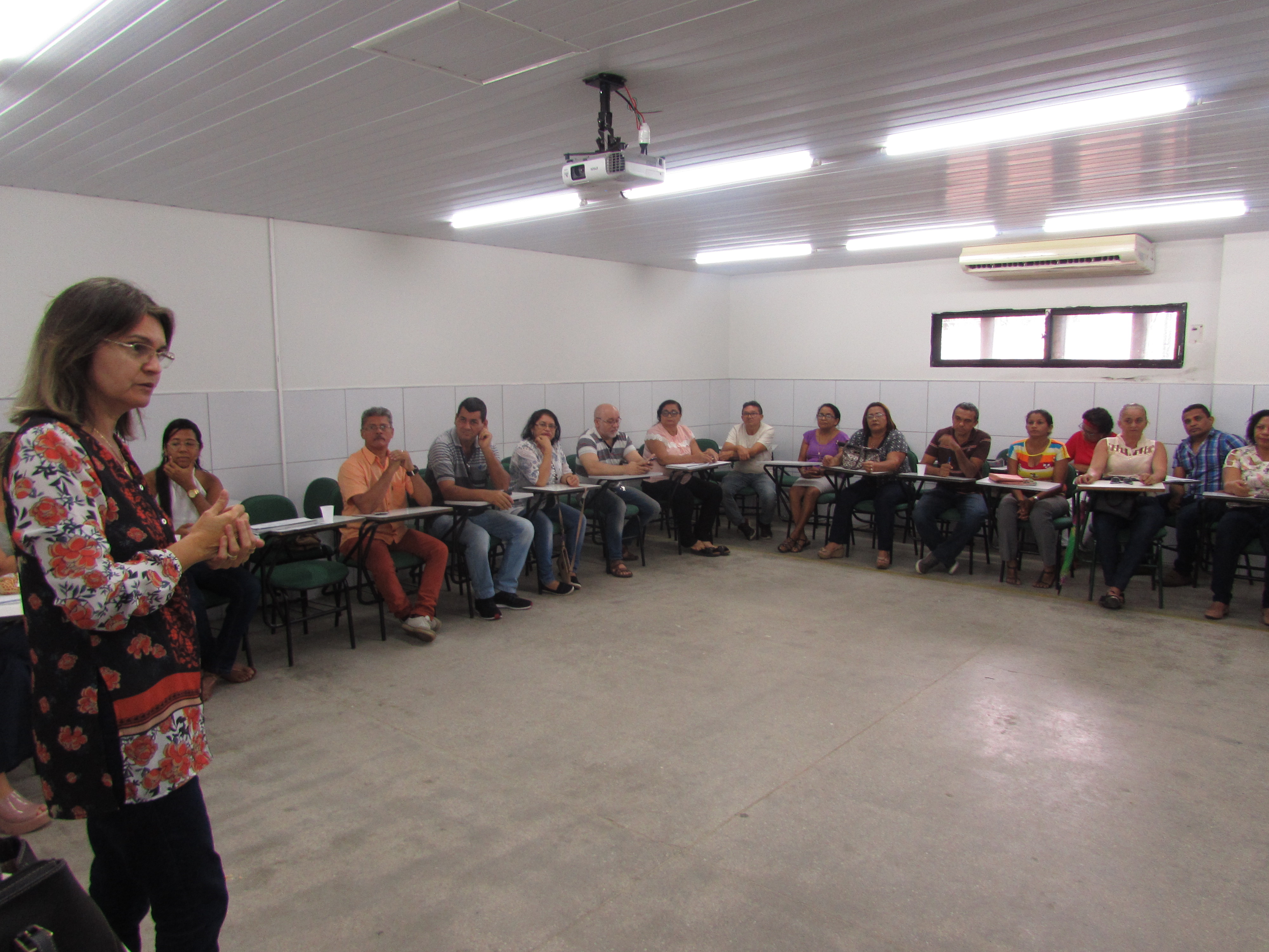 Você está visualizando atualmente Secretaria de Educação promove curso de Mediação Escolar para secretários das escolas municipais