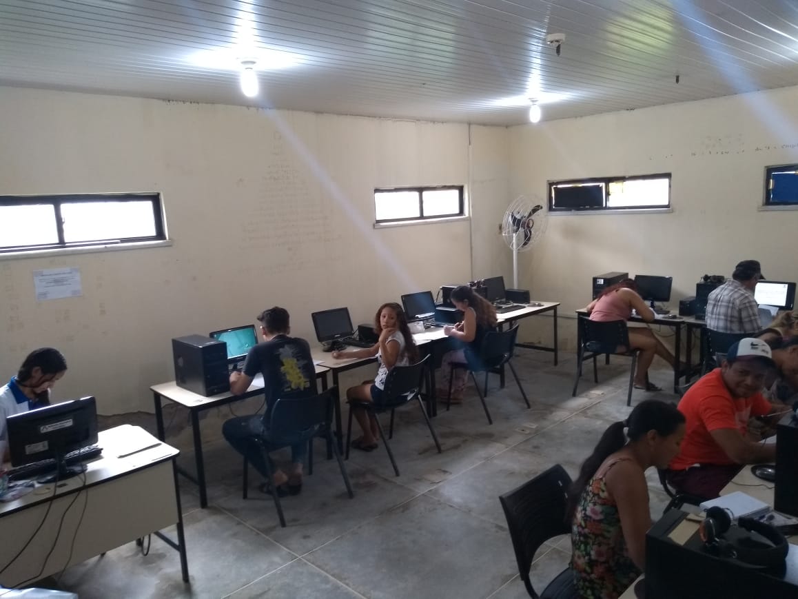 Você está visualizando atualmente Sasc coleta dados para pesquisa sobre o Timbó no CATE da Escola Adauto Ferreira Lima