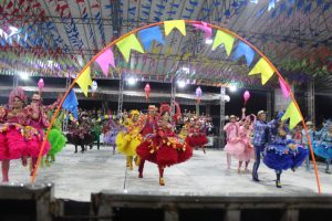 Leia mais sobre o artigo Cumpade Justino vence o 31º Festival Metropolitano de Quadrilhas Juninas