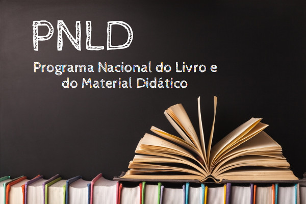 Você está visualizando atualmente Escolas municipais registram escolhas dos livros didáticos para as turmas do 6º ao 9° ano