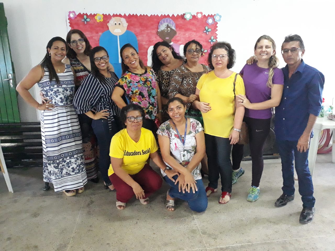 No momento, você está visualizando Cras Acaracuzinho realiza Encontro Geracional com 55 idosos