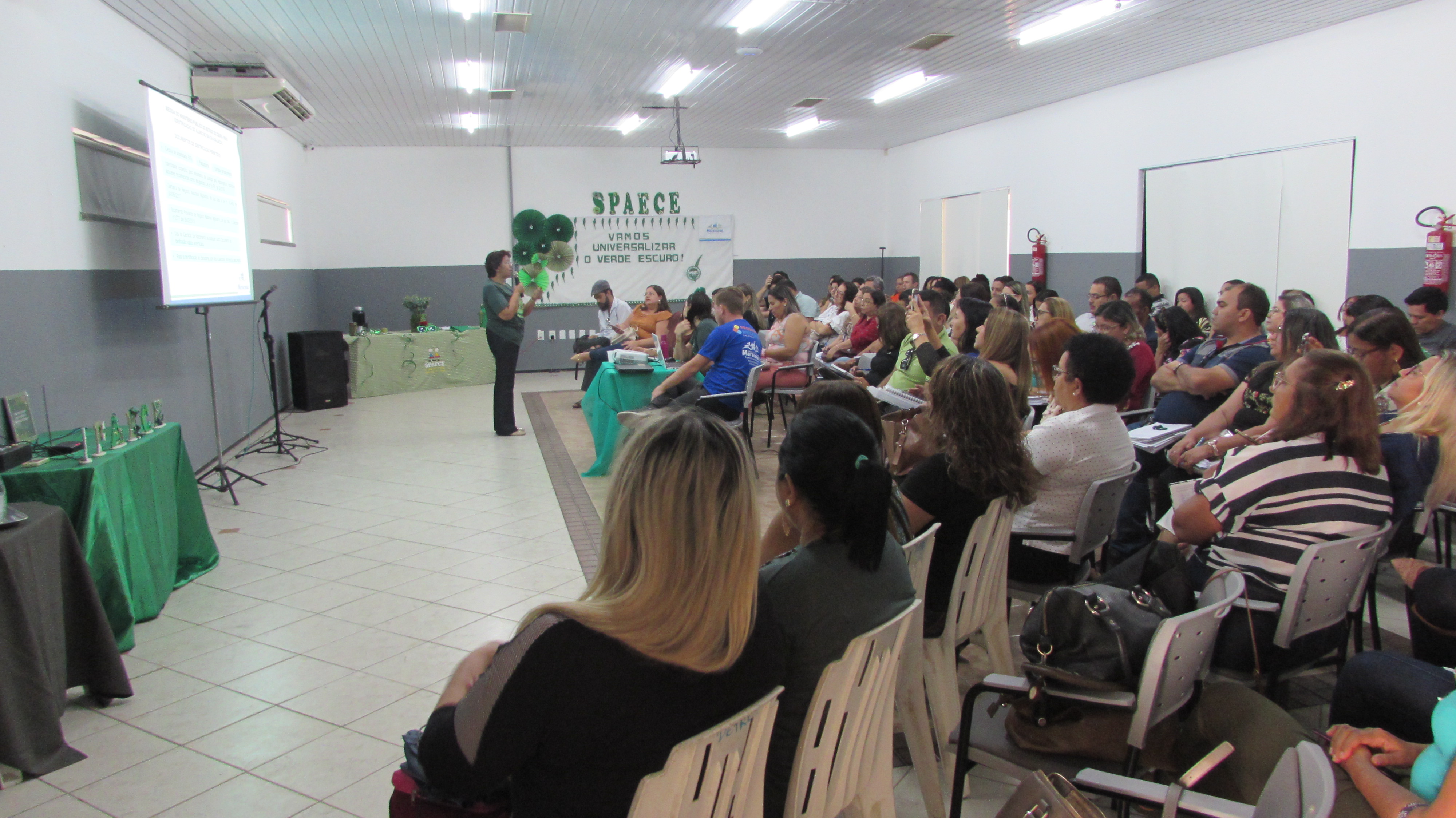 No momento, você está visualizando Secretaria de Educação promove reunião sobre o SPAECE com gestores e coordenadores pedagógicos