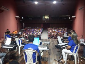 Leia mais sobre o artigo Secretaria de Cultura e Turismo realiza recital com 350 alunos da Escola de Música