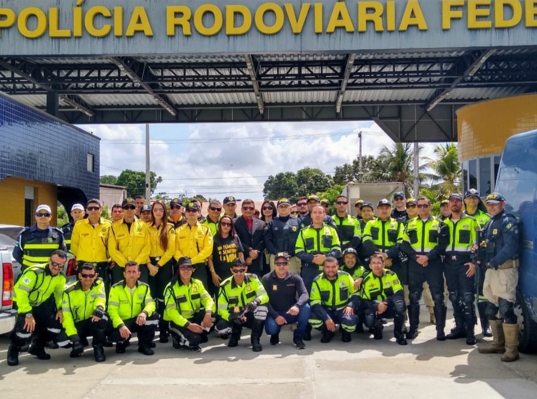 Você está visualizando atualmente Demutran participa da Operação Rodovia Integrada em conjunto com a PRF