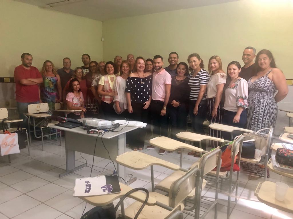 No momento, você está visualizando Professores de Inglês participam de formação sobre intercâmbio do Programa de Desenvolvimento Profissional